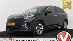 Zwart, metallic lak Gebruikt 2020 Kia e-Niro SUV | € 19.899 (Super prijs)