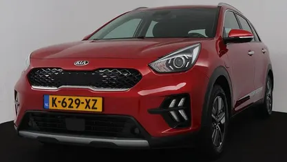 Rood Gebruikt 2021 Kia Niro SUV | € 24.445 (Eerlijke prijs)