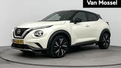 Twotone (pearl white/black) Gebruikt 2022 Nissan Juke SUV | € 19.940 (Eerlijke prijs)