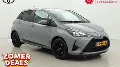Grijs Gebruikt 2018 Toyota Yaris Hybrid Hatchback | € 16.499 (Eerlijke prijs)