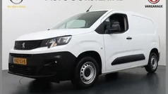Gebruikt 2022 Peugeot Partner Premium MPV | € 9.595 (Goede deal)