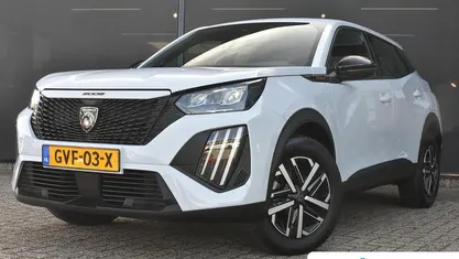 Wit Gebruikt 2024 Peugeot 2008 Style SUV | € 25.795 (Goede deal)