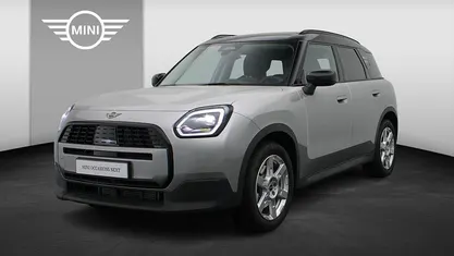 Grijs, metallic lak Occasion 2025 Mini Countryman Favoured SUV | € 44.900 (Goede deal)