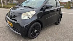 Zwart Gebruikt 2009 Toyota iQ Comfort Hatchback | € 3.295 (Eerlijke prijs)