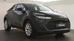 Zwart Gebruikt 2024 Toyota C-HR Active SUV | € 31.899 (Super prijs)