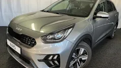 Grijs Gebruikt 2022 Kia Niro SUV | € 22.675 (Super prijs)