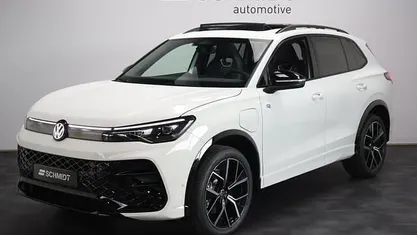 Wit Nieuw 2025 VW Tiguan R-line Edition SUV | € 54.995 (Goede deal)