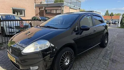 Zwart Occasion 2008 Fiat Grande Punto Active Hatchback | € 2.250 (Eerlijke prijs)