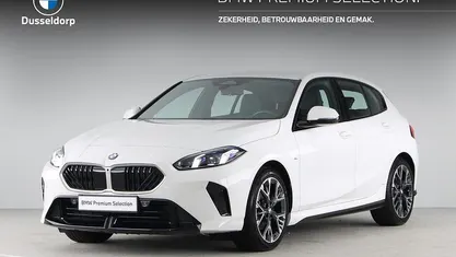Wit Occasion 2024 BMW 120 M Sport Hatchback | € 32.950 (Goede deal)