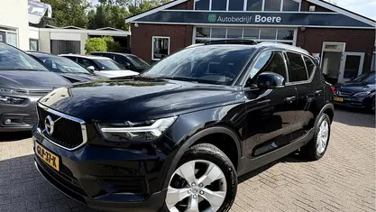 Zwart Occasion 2019 Volvo XC40 Momentum SUV | € 22.450 (Eerlijke prijs)