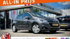 Grijs Gebruikt 2019 Peugeot 208 Signature Sky Hatchback | € 11.685 (Eerlijke prijs)