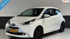 Gebruikt 2015 Toyota Aygo X-play Hatchback | € 6.899 (Eerlijke prijs)
