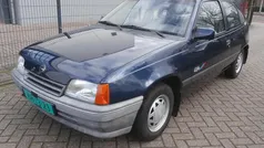 Blauw Gebruikt 1990 Opel Kadett Hatchback | € 3.950