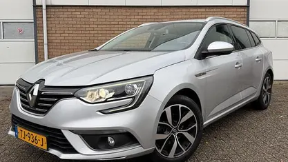 Occasion Renault Mégane GrandTour Bose Edition 140 PK (102 kW) 2018 Grijs Stationwagen