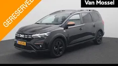 Zwart Gebruikt 2024 Dacia Jogger Extreme MPV | € 24.425 (Eerlijke prijs)