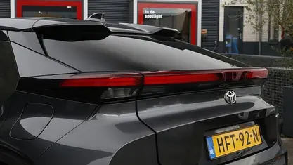 Gebruikt 2025 Toyota C-HR SUV | € 36.400 (Goede deal)