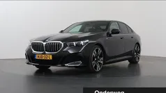 Gebruikt 2024 BMW 550e Comfort Edition Sedan | € 74.935 (Eerlijke prijs)