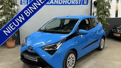Gebruikt 2018 Toyota Aygo X-play Hatchback | € 12.795 (Eerlijke prijs)