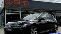 Gebruikt 2021 VW Golf VIII R-line Hatchback | € 24.450 (Eerlijke prijs)