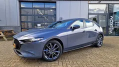 Gebruikt 2025 Mazda 3 Center-Line Hatchback | € 32.945 (Eerlijke prijs)