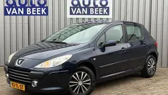 Blauw Gebruikt 2006 Peugeot 307 Hatchback | € 1.500 (Eerlijke prijs)