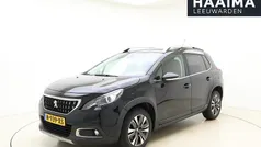 Zwart Gebruikt 2019 Peugeot 2008 Allure SUV | € 17.945 (Eerlijke prijs)