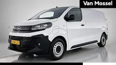 Wit Nieuw 2025 Opel Vivaro-e Combi Van | € 36.940 (Eerlijke prijs)