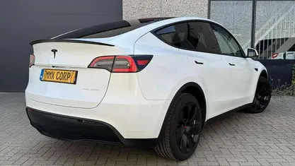 Wit Gebruikt 2024 Tesla Model Y Long Range RWD SUV | € 40.999 (Eerlijke prijs)