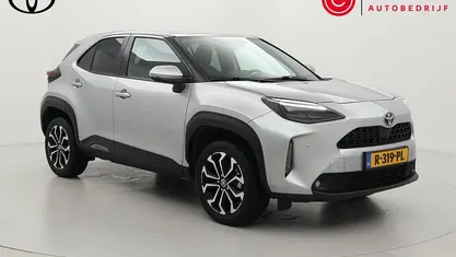 Grijs Occasion 2022 Toyota Yaris Cross Edition SUV | € 26.499 (Eerlijke prijs)