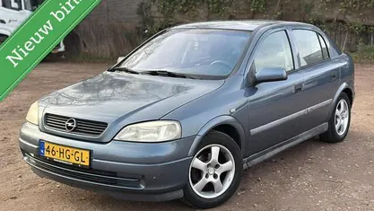 Blauw Gebruikt 2001 Opel Astra Hatchback | € 1.195 (Eerlijke prijs)