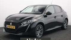 Zwart Gebruikt 2021 Peugeot e-208 Allure Hatchback | € 14.845 (Goede deal)