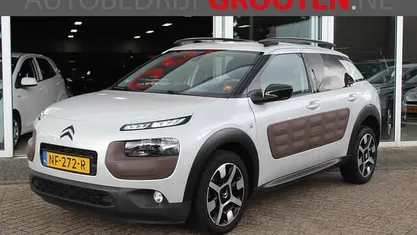 Wit Gebruikt 2017 Citroën C4 PureTech SUV | € 5.988 (Goede deal)