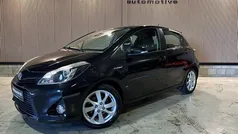 Zwart Gebruikt 2013 Toyota Yaris Hatchback | € 10.850 (Eerlijke prijs)