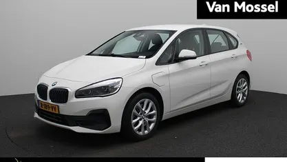 Wit Gebruikt 2020 BMW 225 Active Tourer Executive MPV | € 18.900 (Super prijs)