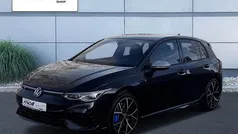 Gebruikt 2023 VW Golf VIII R Sedan | € 47.233 (Eerlijke prijs)