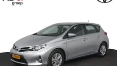 Grijs Gebruikt 2014 Toyota Auris Hybrid Hatchback | € 15.950 (Eerlijke prijs)