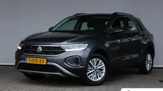Gebruikt 2023 VW T-Roc Business SUV | € 25.895 (Eerlijke prijs)