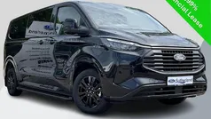Zwart Nieuw 2025 Ford Transit Custom Platinum Van | € 57.248 (Goede deal)
