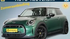 Gebruikt 2022 Mini Cooper Collection Hatchback | € 19.900 (Eerlijke prijs)