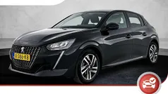 Zwart Gebruikt 2023 Peugeot 208 Style Hatchback | € 16.425 (Eerlijke prijs)