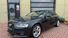 Blauw, metallic lak Gebruikt 2012 Audi A4 Proline Sedan | € 8.899 (Eerlijke prijs)