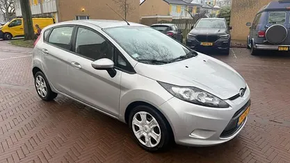 Occasion Ford Fiesta 60 PK (44 kW) 2011 Grijs Hatchback