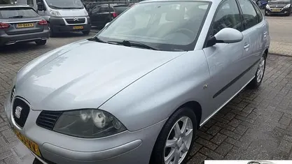 Occasion Seat Ibiza 101 PK (74 kW) 2006 Grijs Hatchback