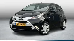 Zwart Gebruikt 2017 Toyota Aygo Sport Hatchback | € 8.900 (Eerlijke prijs)
