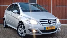 Grijs, metallic lak Gebruikt 2008 Mercedes B200 MPV | € 5.150 (Eerlijke prijs)