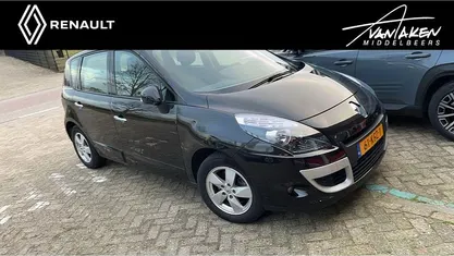 Zwart Occasion 2009 Renault Scénic III Dynamique MPV | € 5.500 (Eerlijke prijs)
