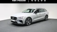 Grijs Gebruikt 2024 Volvo V60 Plus Stationwagen | € 43.940 (Eerlijke prijs)