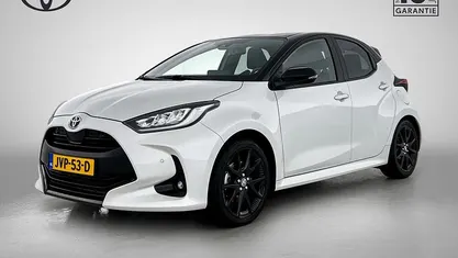 Wit Occasion 2026 Toyota Yaris Hybrid Executive Hatchback | € 26.395 (Eerlijke prijs)