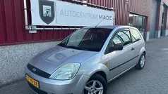 Grijs Gebruikt 2005 Ford Fiesta Futura Hatchback | € 1.450 (Eerlijke prijs)