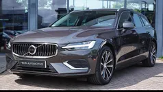 Platinum grey Gebruikt 2024 Volvo V60 Core Stationwagen | € 41.995 (Super prijs)